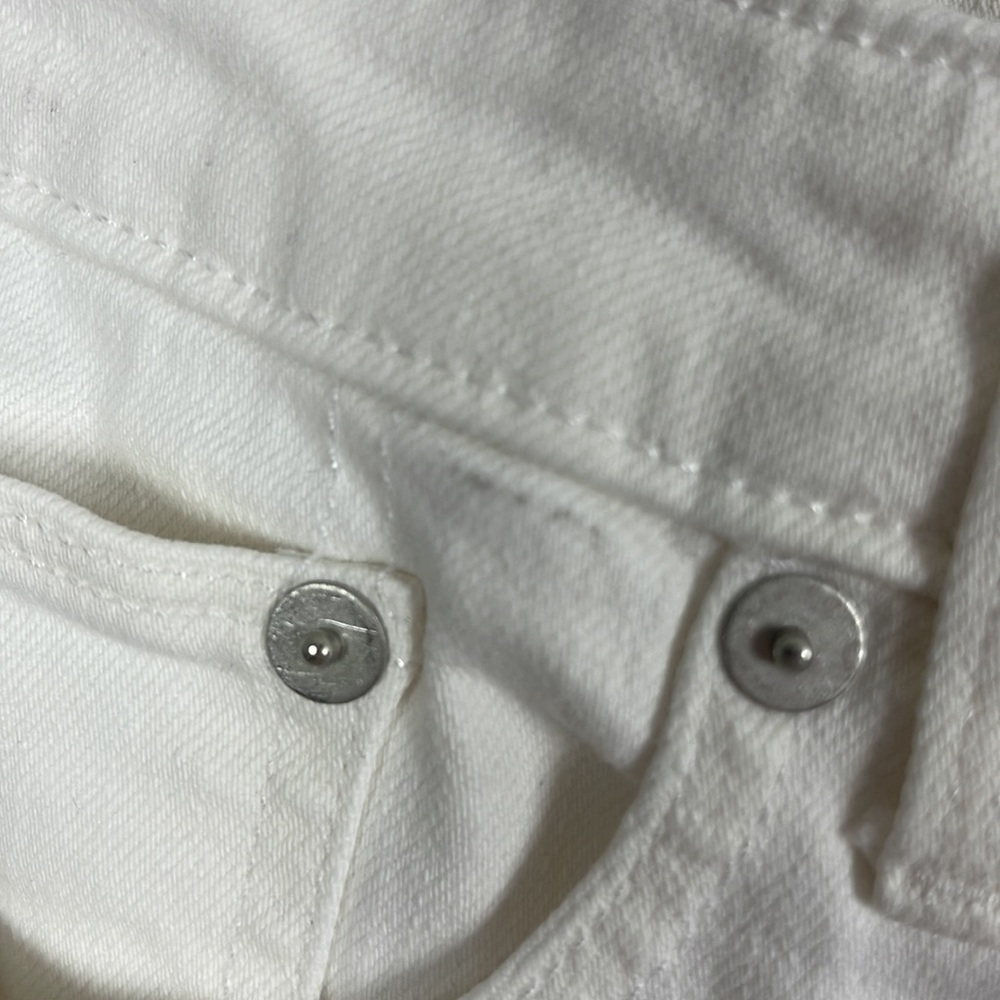 Vineyard Vines High Rise Crop Jeans. Size 31. - Picture 6 of 9
